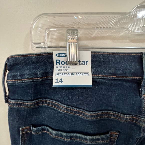 Old Navy Rockstar, super skinny, high rise, size 14. NWT. - Picture 4 of 5